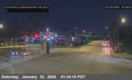 I-5 : (530) Katella & Anaheim Way