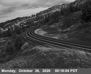 SR-299 : Berry Summit Vista Point - Looking West (C040)