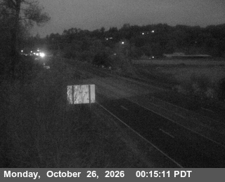 US-101 : North Of SR-299 - Looking North (C005)