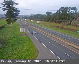 US-101 : North Of SR-36 - Looking North (C003)