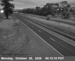 US-101 : North Of SR-36 - Looking North (C003)