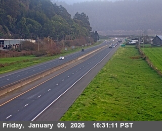 US-101 : North Of SR-36 - Looking South (C003)