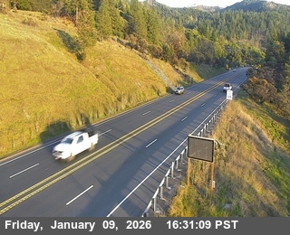 US-101 : North Ridgewood Grade - Looking South (C028)