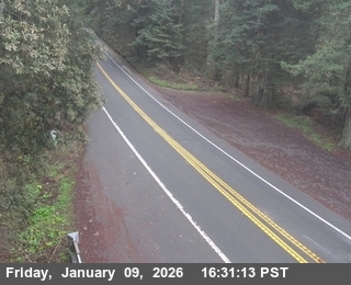 US-101 : South Of Cushing Creek - Looking South (C018)