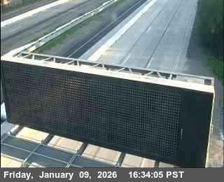 153 - SB I-5 N/O Hammer Lane