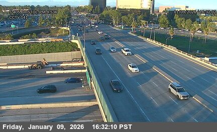 I-405 : (141) North of Bristol Street