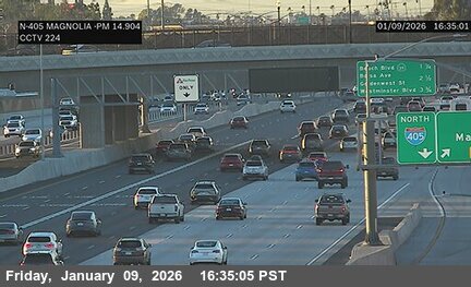 I-405 : (224) South of Magnolia