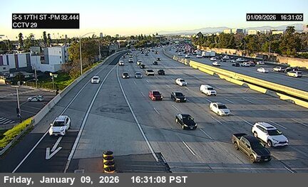 I-5 : (29) 17th Street (7th)