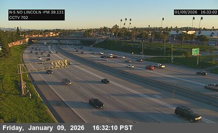 I-5 : (702) N/O Lincoln