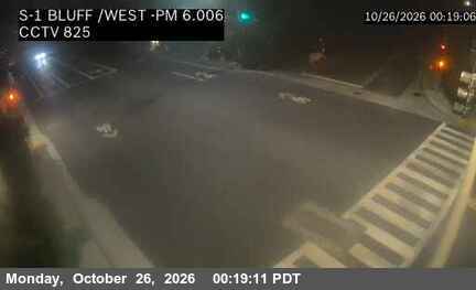 SR-1 : (825) SB PCH at Bluff Dr/West St