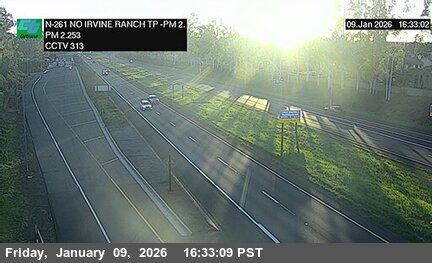 SR-261 : (313) 370 Meters North of Irvine Boulevard Northbound Toll Plaza