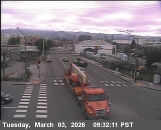 T251E -- SR-13 : E13 AT 7TH ST - Looking East