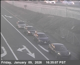 T258S -- I-80 : Central Avenue Onramp - Looking South