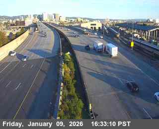 TV720 -- I-880 : AT BROADWAY OFR