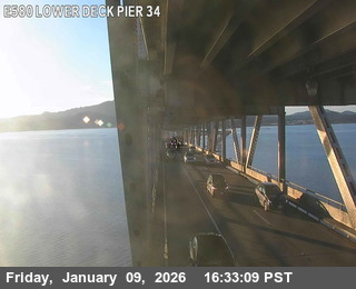 TVR29 -- I-580 : Lower Deck Pier 34