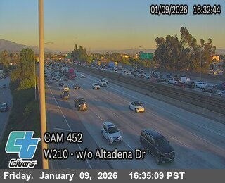 I-210 : (452) West of Altadena Dr